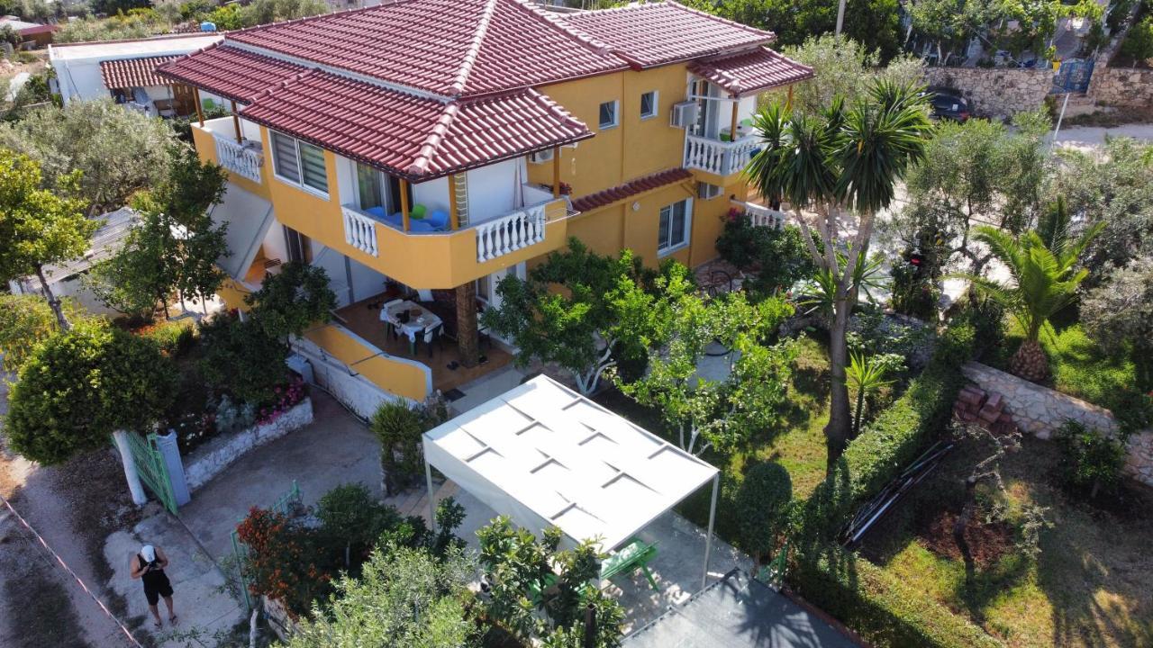 Golden Villa Ksamil Exterior foto